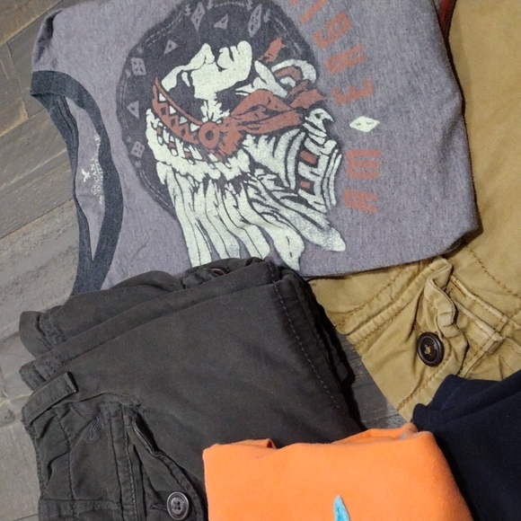 Men's BUNDLE AMERICAN EAGLE * HOLLISTER TEES & SHORTS*** SZ S / M CARGO WAIST 30 - Picture 11 of 15